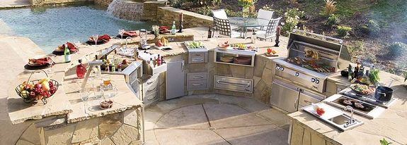 Outdoor Kitchen